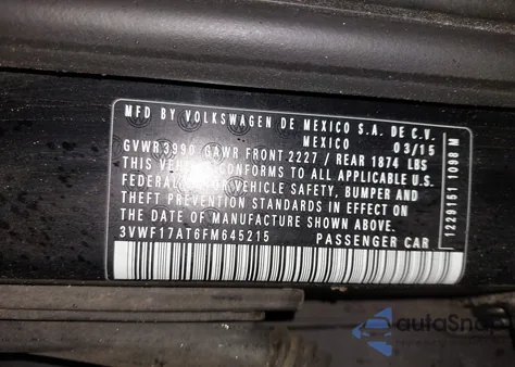 2015 Volkswagen Beetle 1.8T Fleet Edition z USA, uszkodzony, nr VIN 3VWF17AT6FM645215